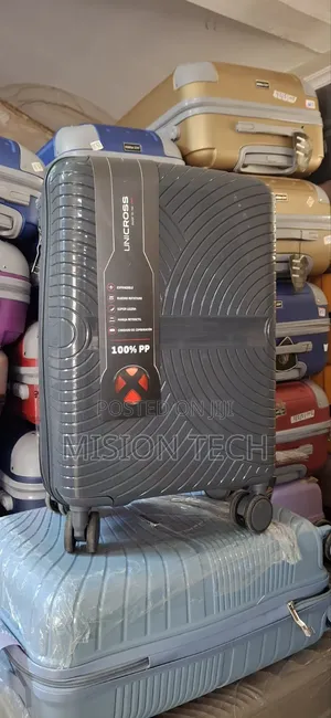 Single Medium Suitcase 