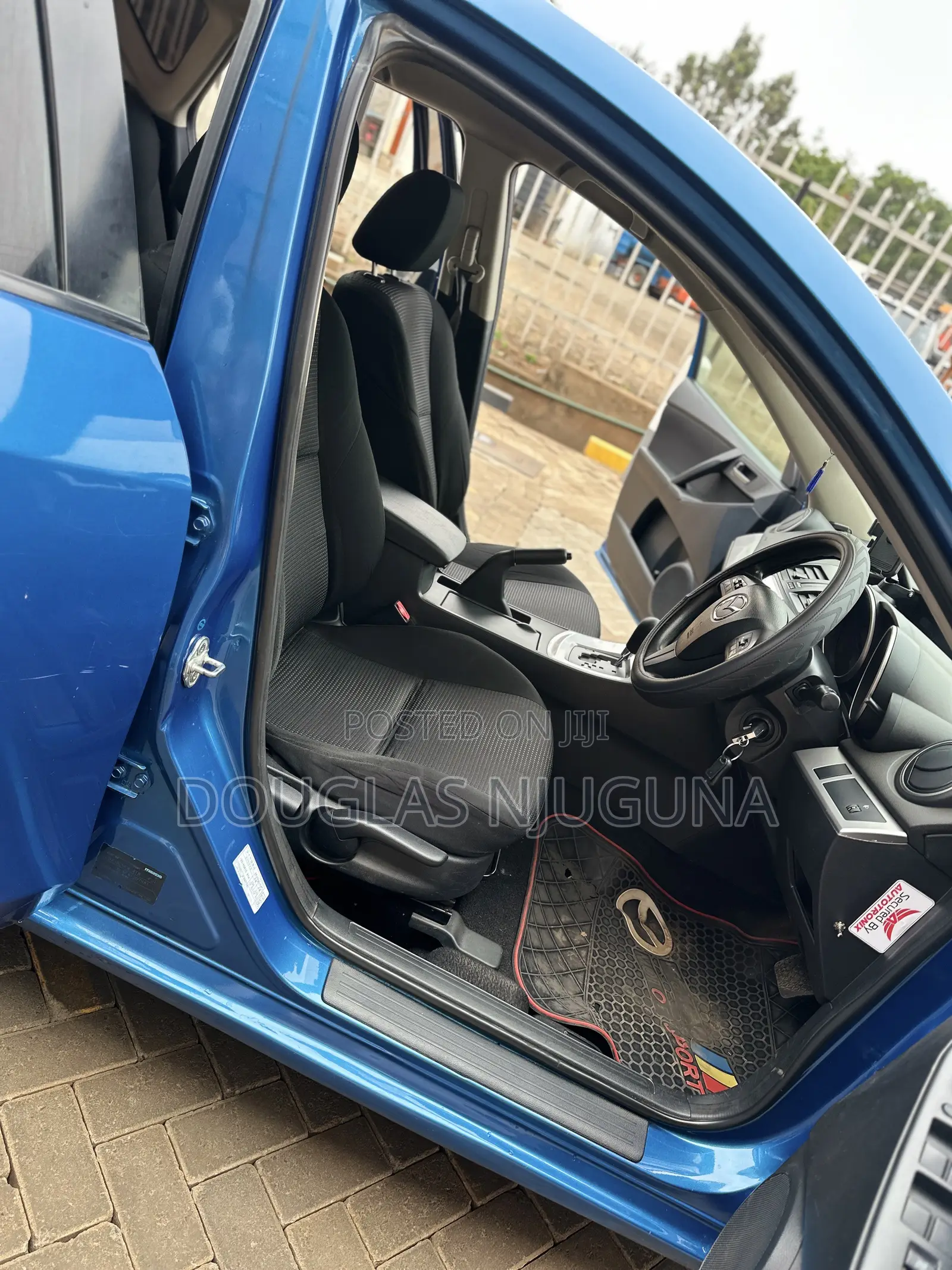 Mazda Axela 2013 Blue