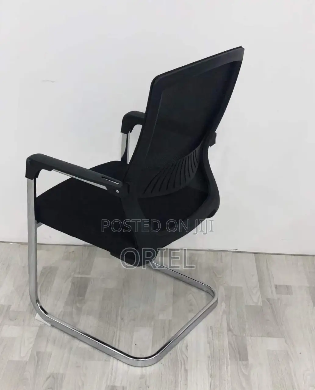 Visitor Mesh Waiting Chair : Ergonomic Visitor Waiting Seat
