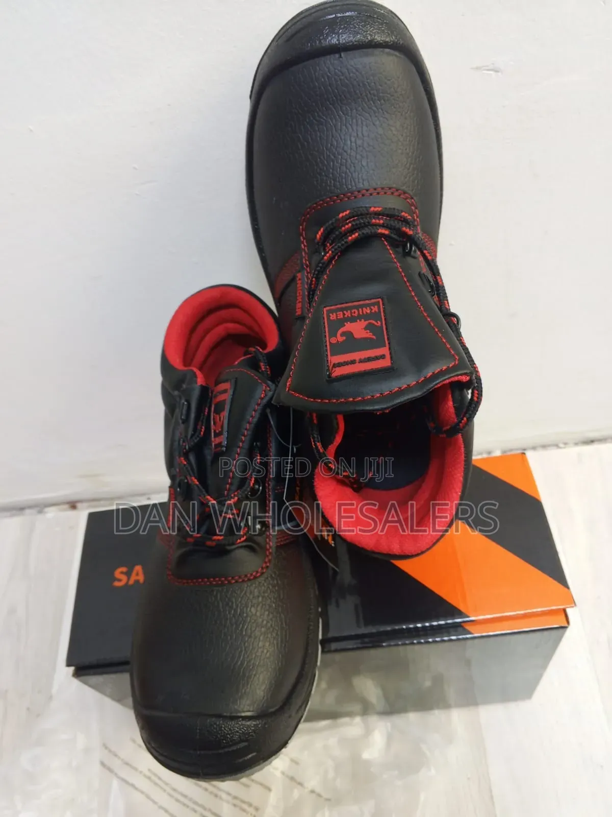 Knicker Safety Boots Waterproof Leather Slip Resistant Sole