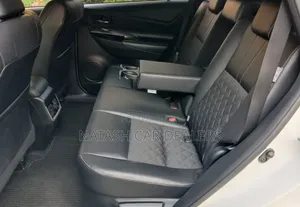 Toyota Harrier 2.0 2019 White