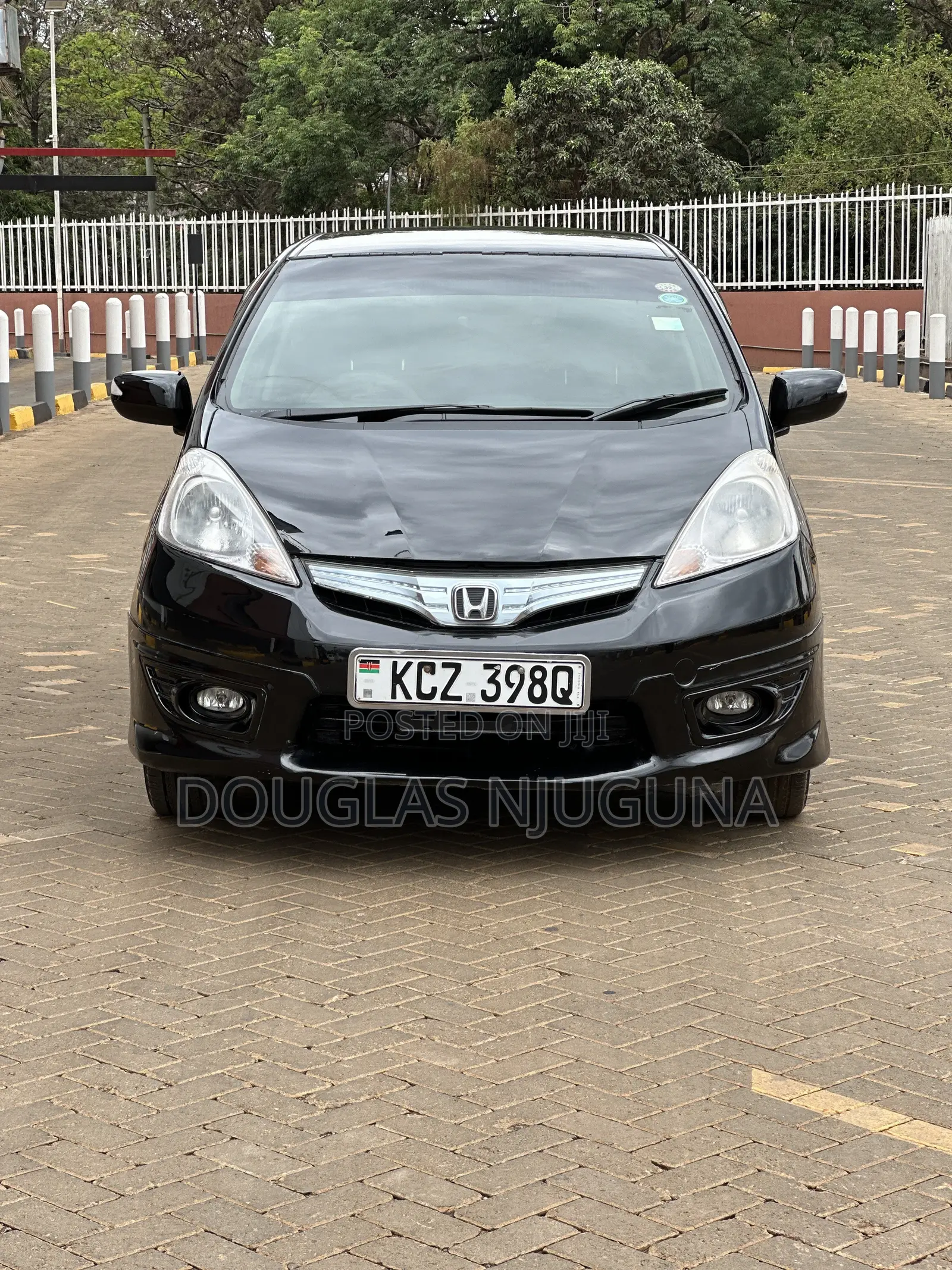 Honda Fit Shuttle 1.3 Hybrid 2WD 2013 Black