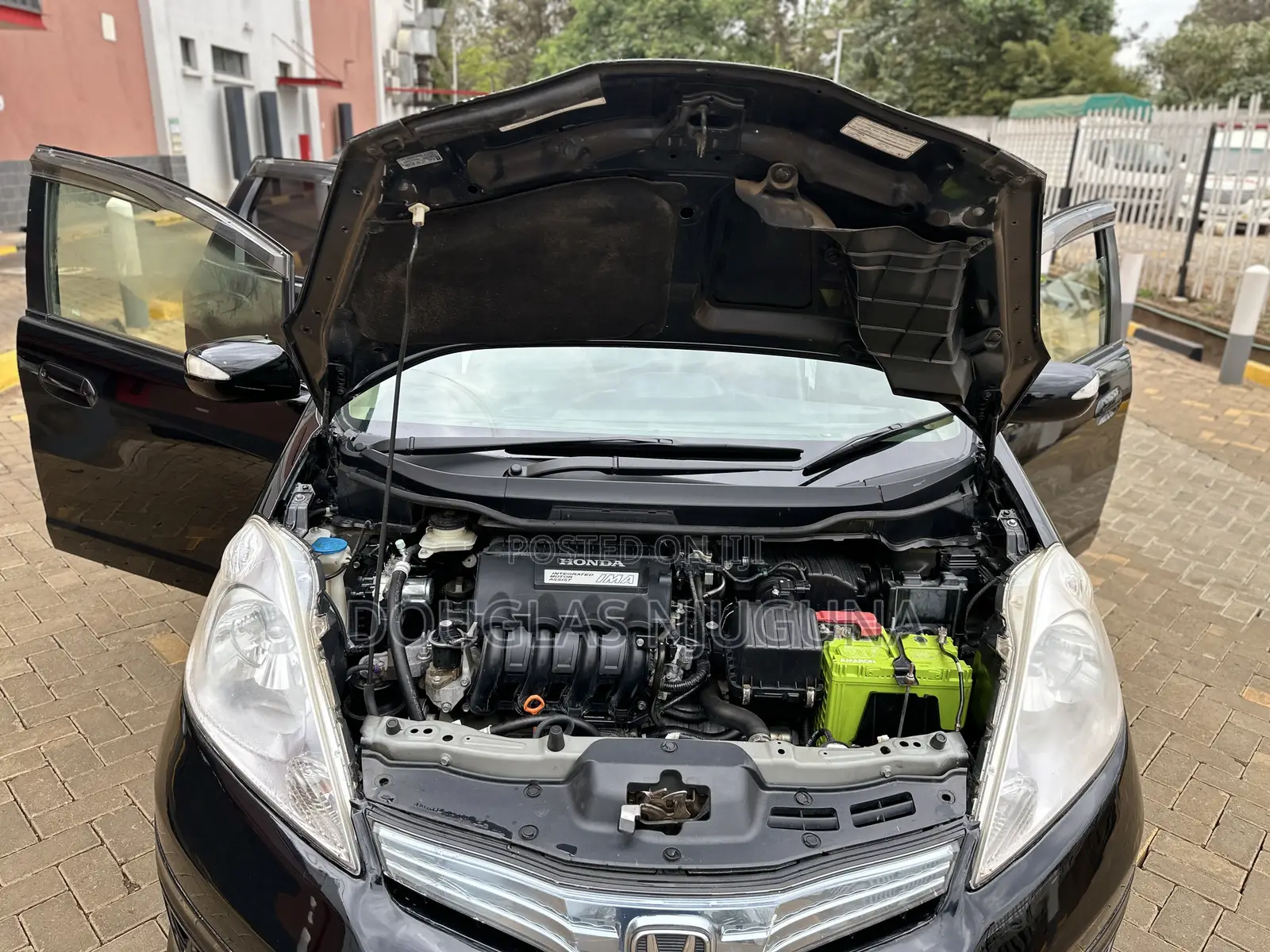 Honda Fit Shuttle 1.3 Hybrid 2WD 2013 Black