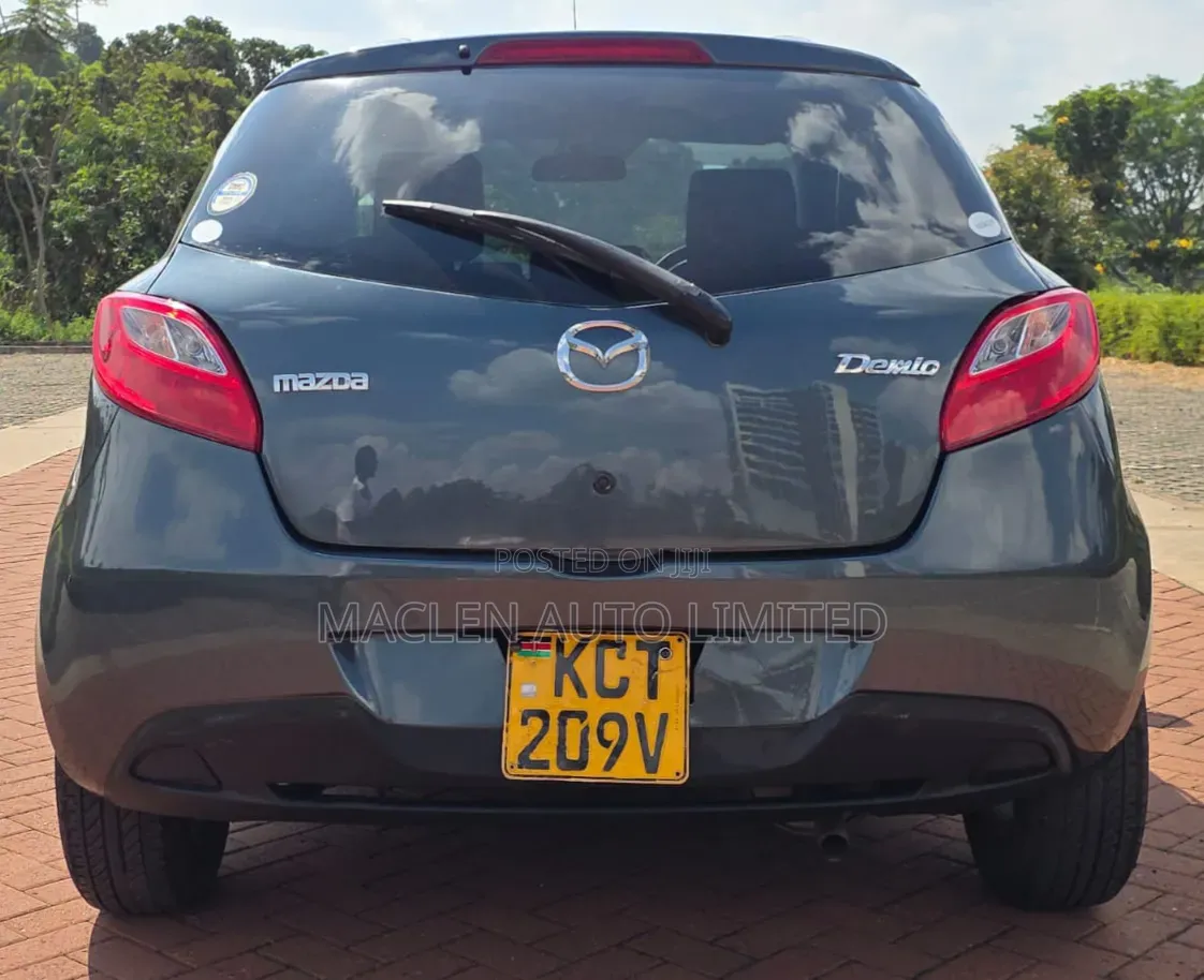 Mazda Demio 2012 Gray