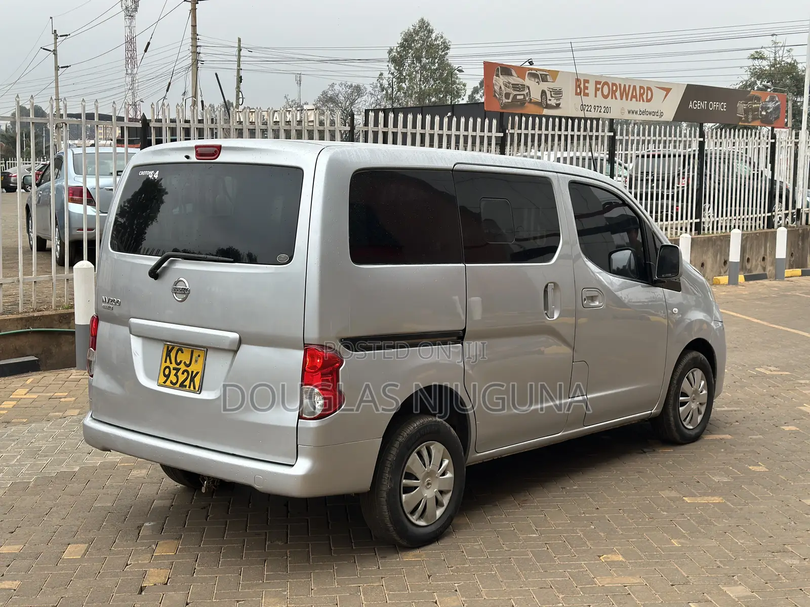 Nissan NV200 2010 Silver