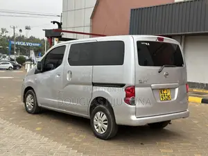 Nissan NV200 2010 Silver