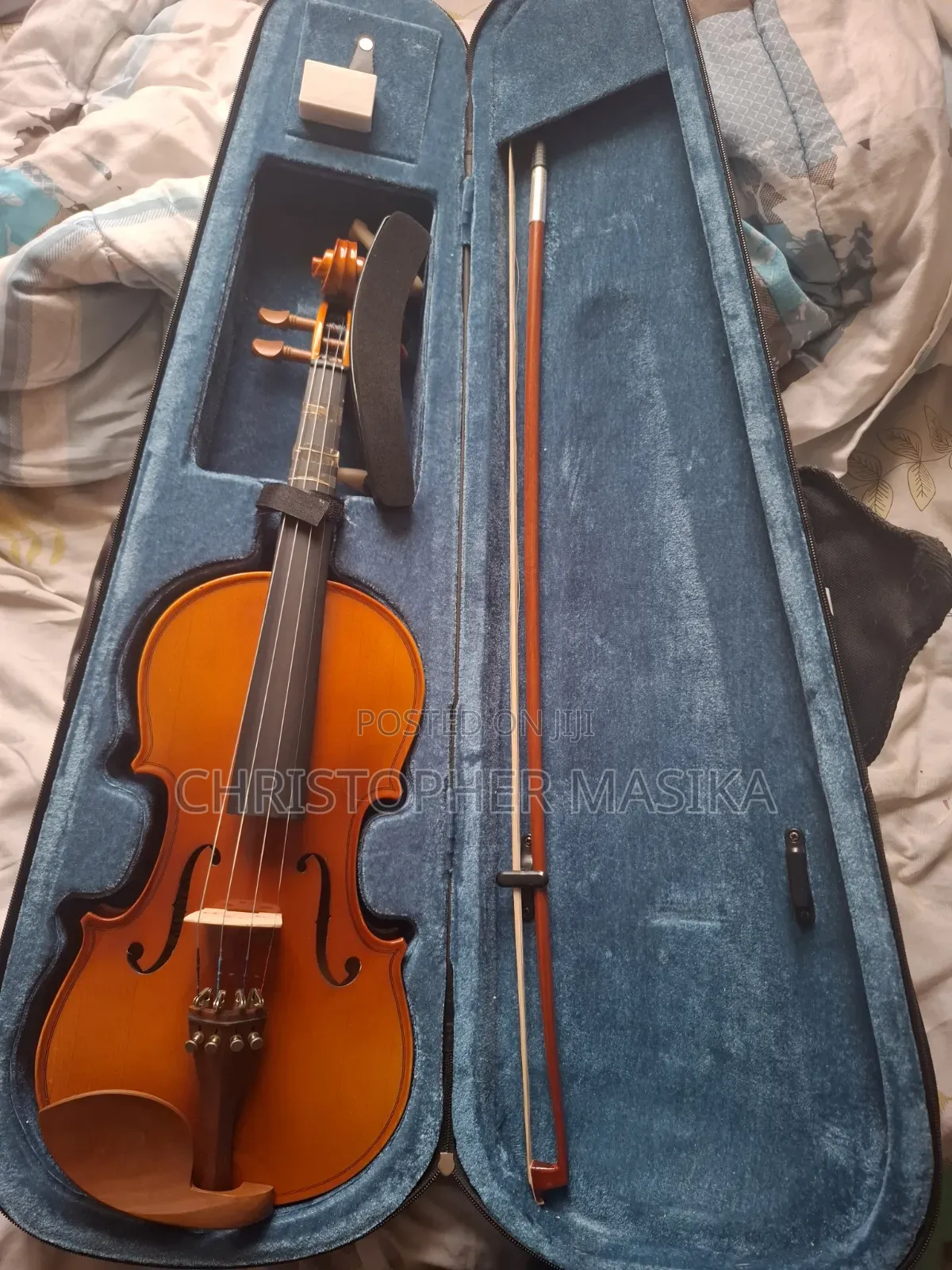 Maple Leaf Violin With Chin Rest and Case