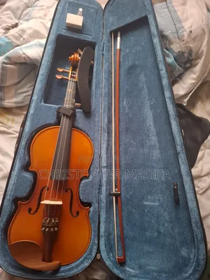 Maple Leaf Violin With Chin Rest and Case