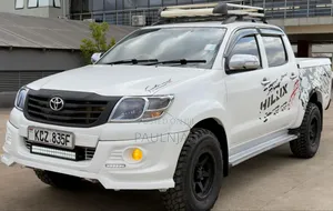 Toyota Hilux 2013