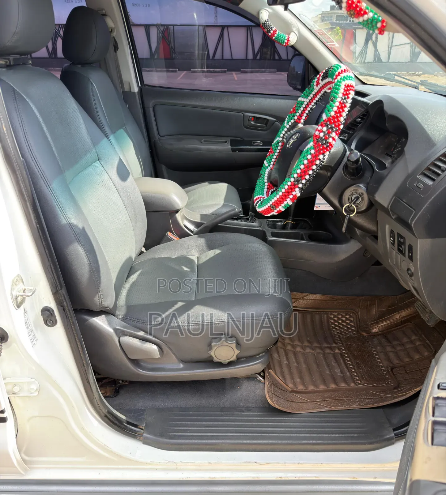 Toyota Hilux 2013