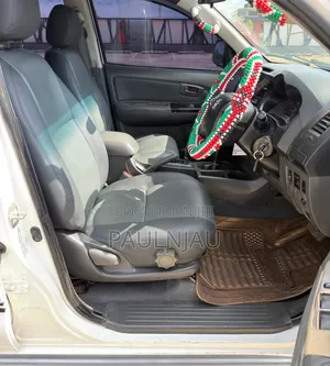 Toyota Hilux 2013