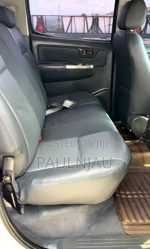 Toyota Hilux 2013