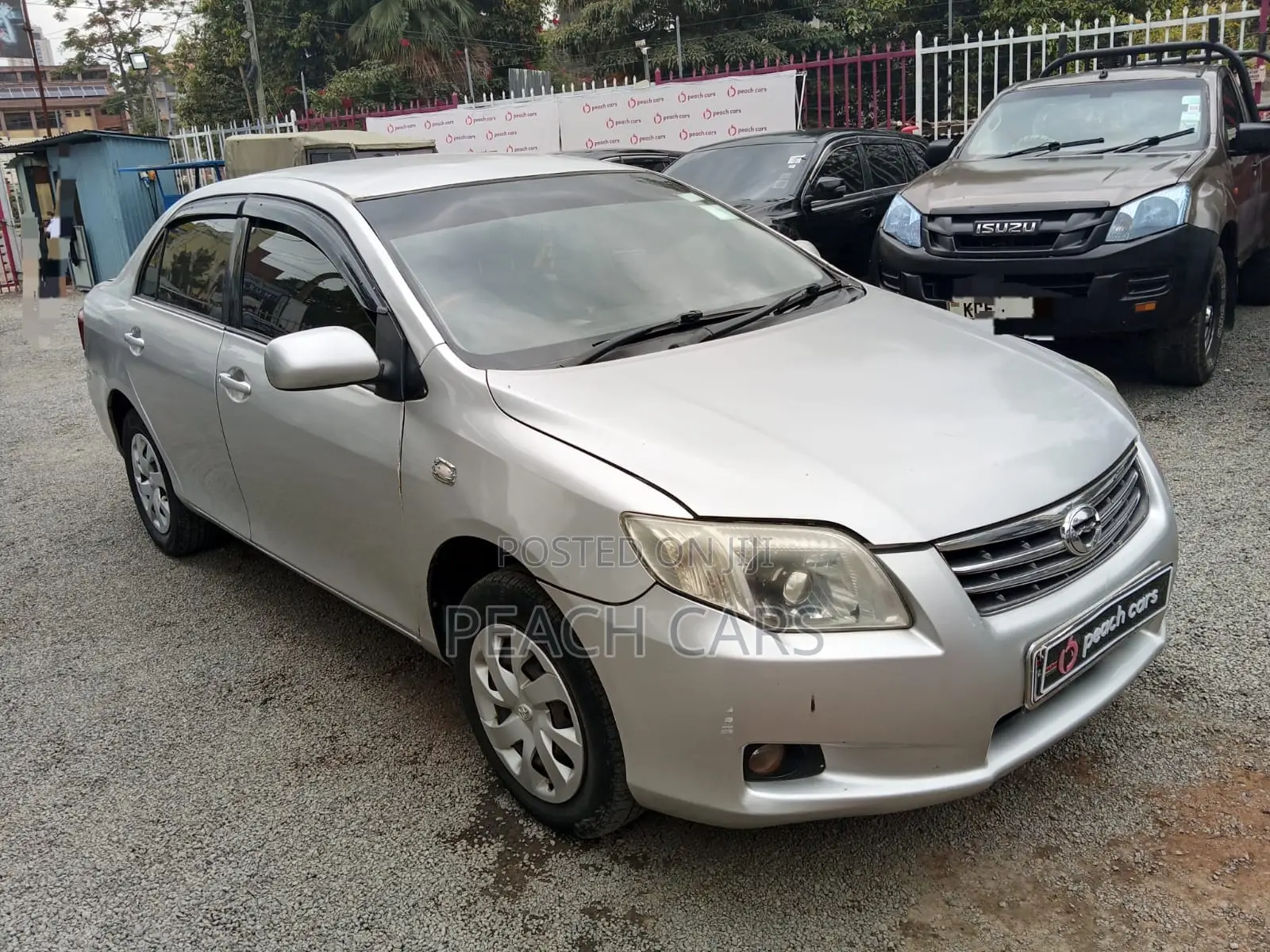 Toyota Axio 2012