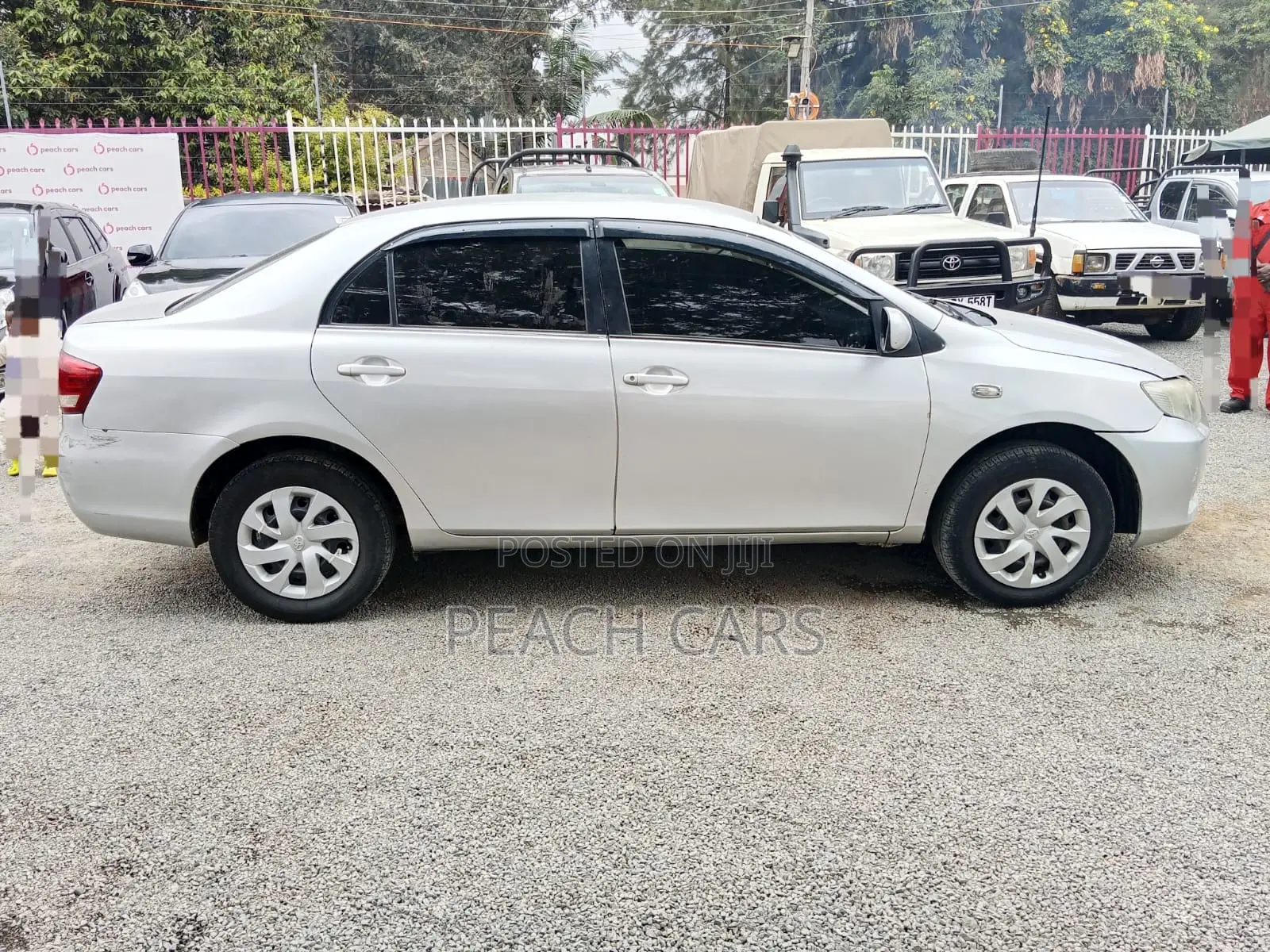 Toyota Axio 2012
