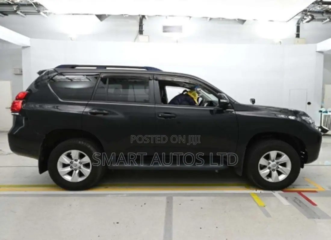 Toyota Land Cruiser Prado 2.7 2020 Black