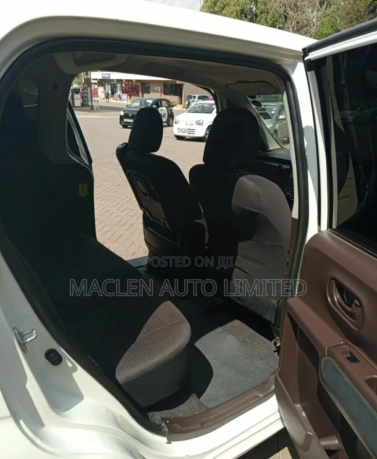 Toyota Porte 2014 White