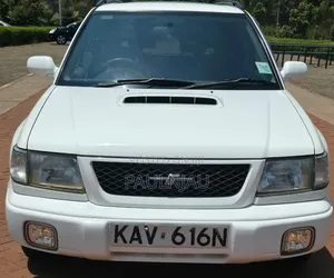 Subaru Forester 2000