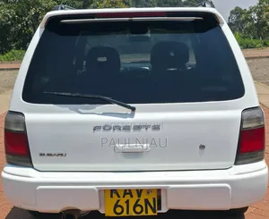 Subaru Forester 2000