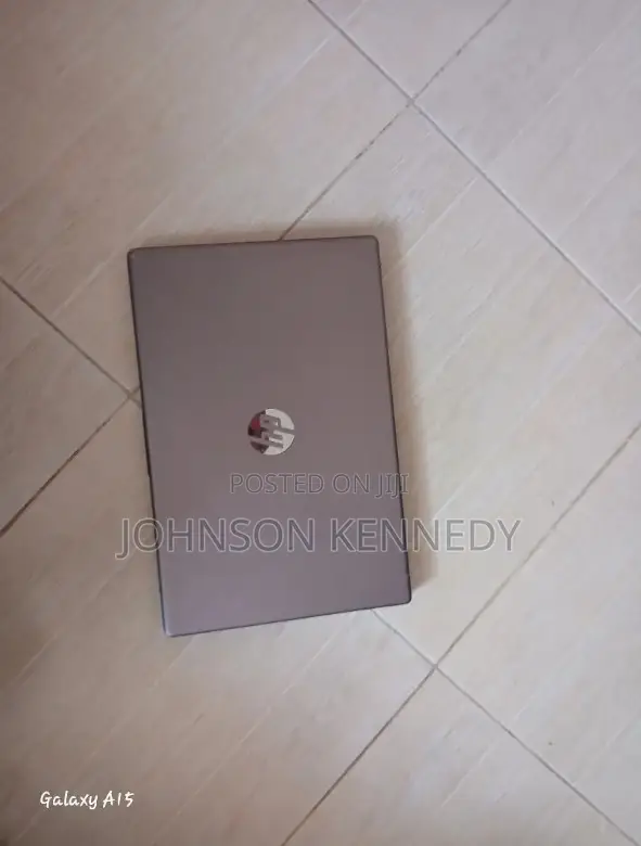 Laptop HP 250 G10 16GB Intel Core i5 SSD 512GB