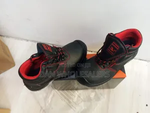 Knicker Safety Boots Professional Grade Safety Work Boots
