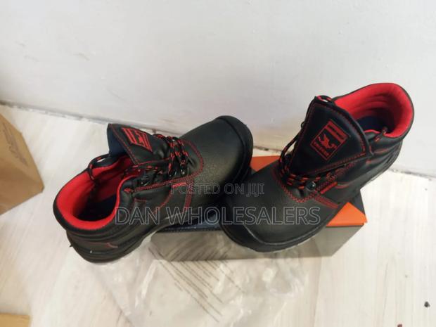 Knicker Safety Boots Professional Grade Safety Work Boots