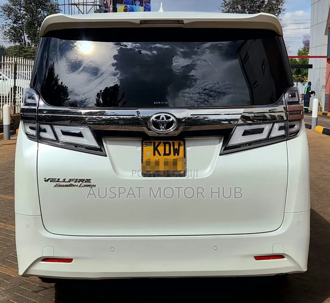 Toyota Vellfire 2.5 Z G Edition 2018 White