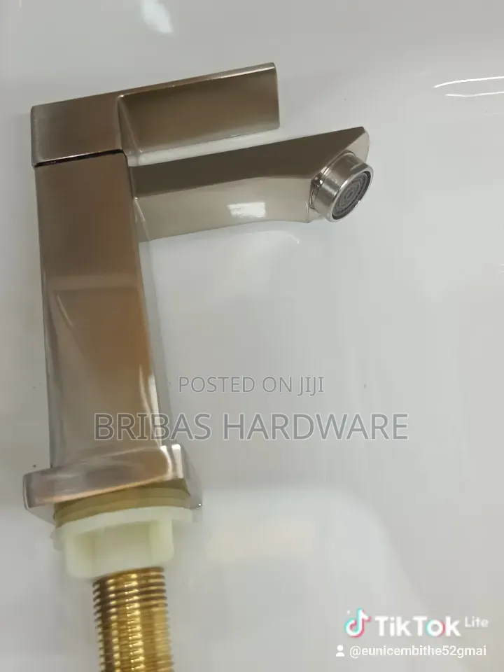 Pillar Tap