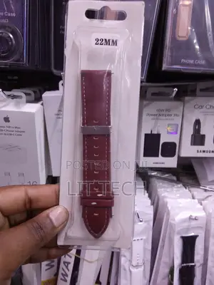 22MM Classic Leather Watch Strap - Brown