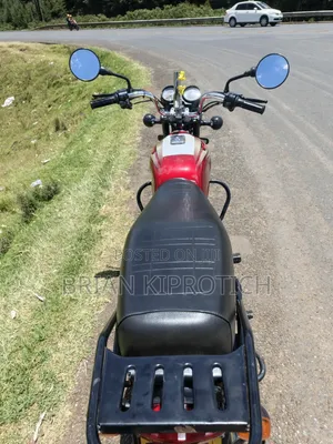 Bajaj Boxer 100 2025 Red