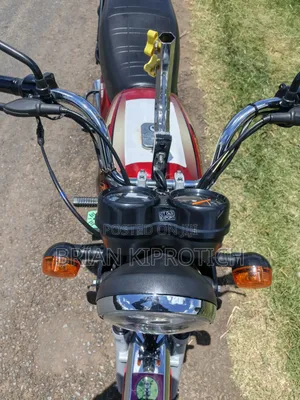 Bajaj Boxer 100 2025 Red