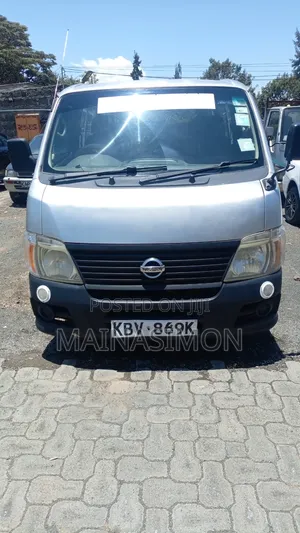 Nissan Caravan (Urvan) 2006 Silver