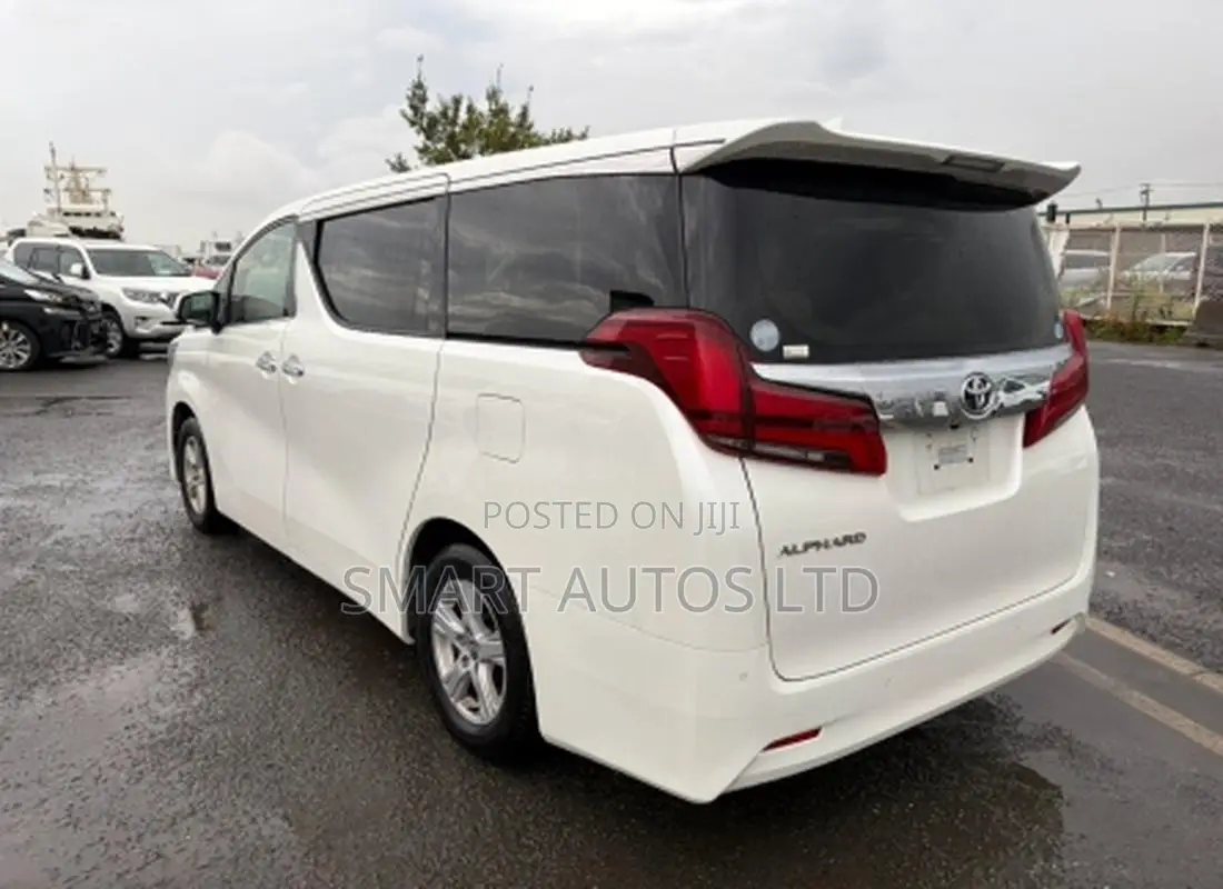 Toyota Alphard 2019 White