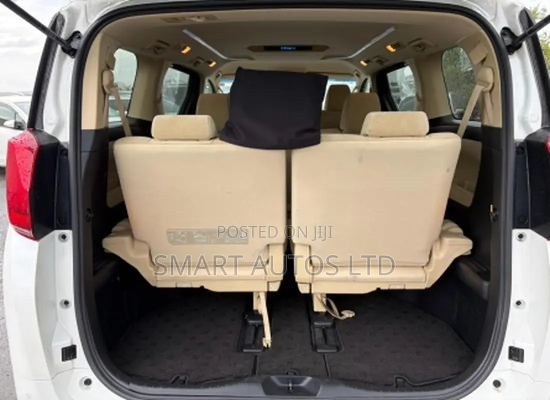 Toyota Alphard 2019 White