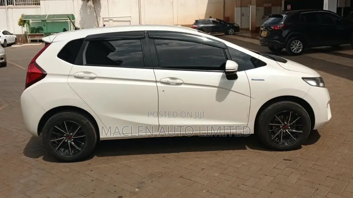 Honda Fit 2017 White