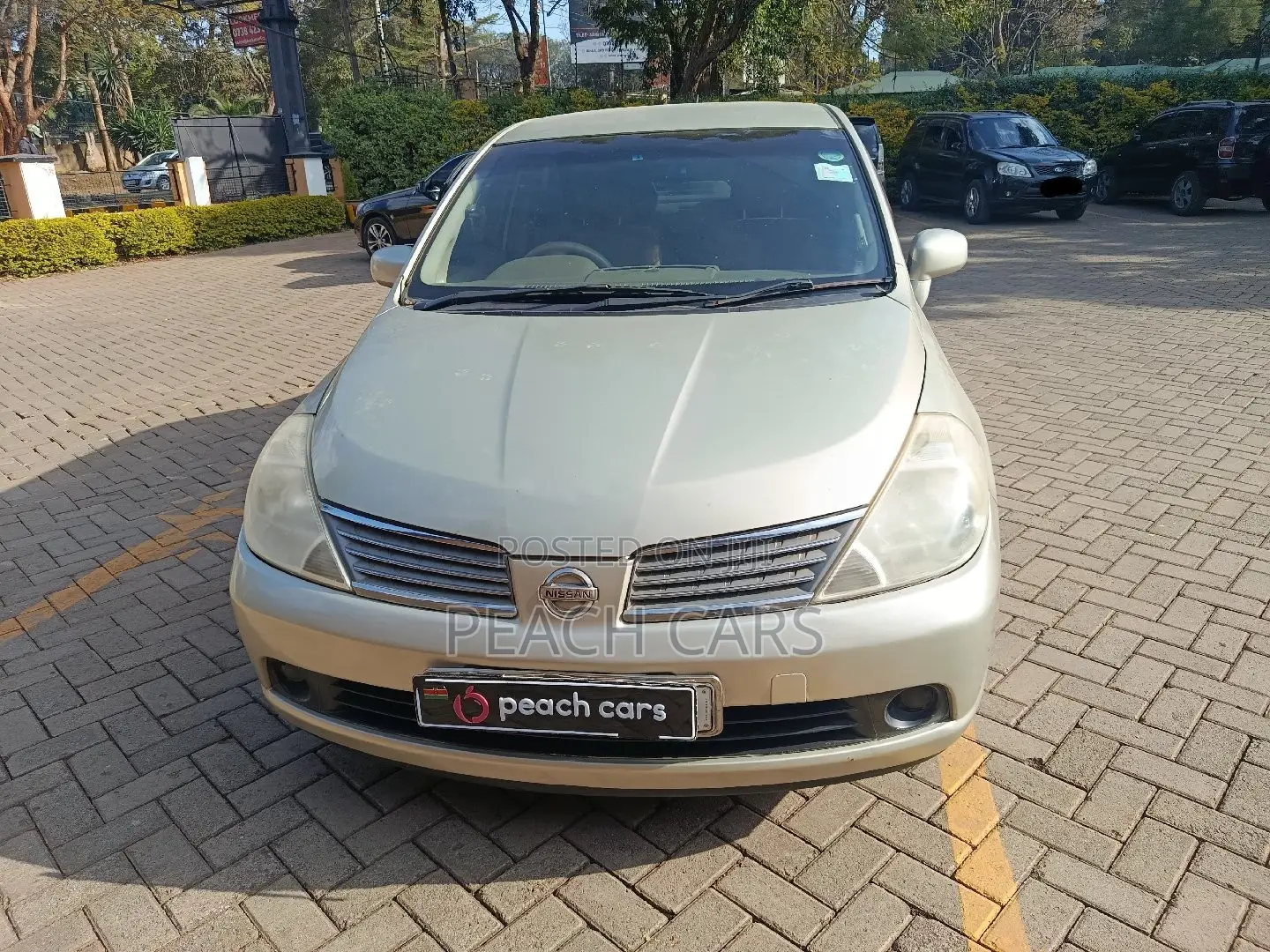 Nissan Tiida 2007 Brown