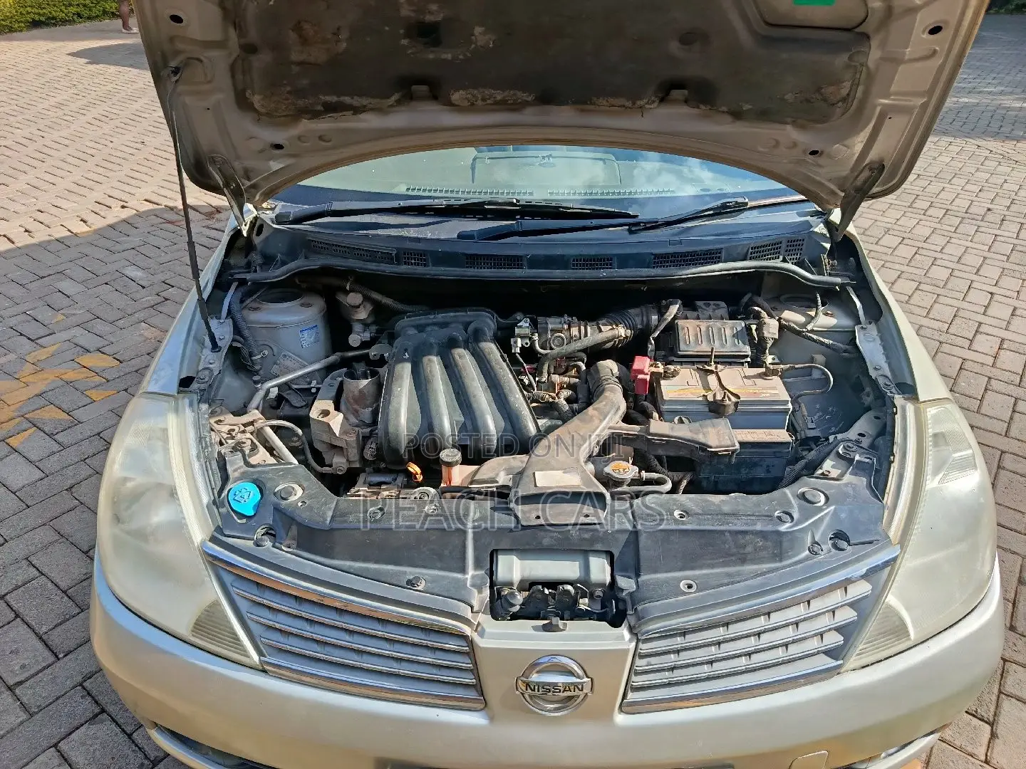 Nissan Tiida 2007 Brown