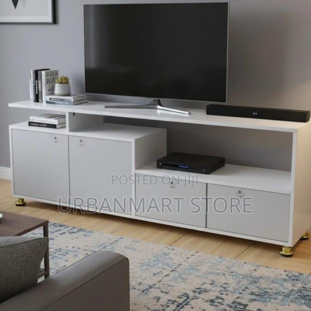 Sabaki Modern TV Stand 5FT With Spacious Storage