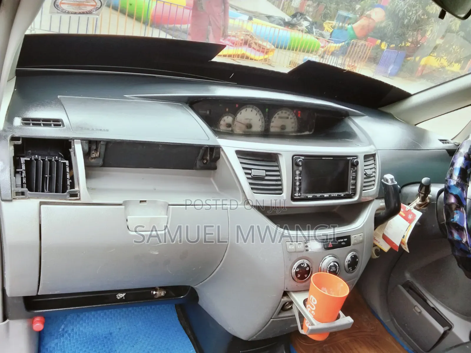 Toyota Voxy 2004 Brown