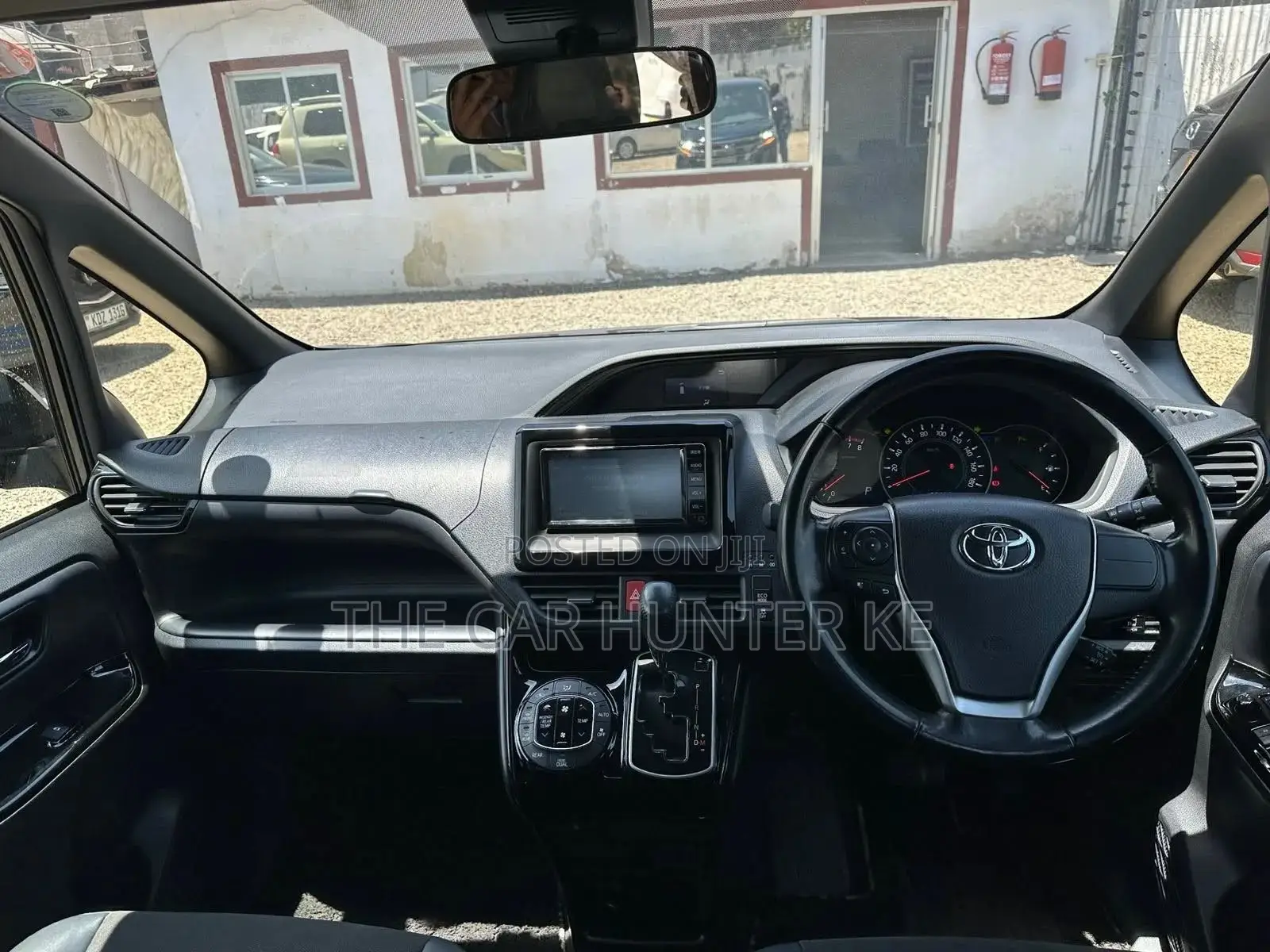 Toyota Noah 2020
