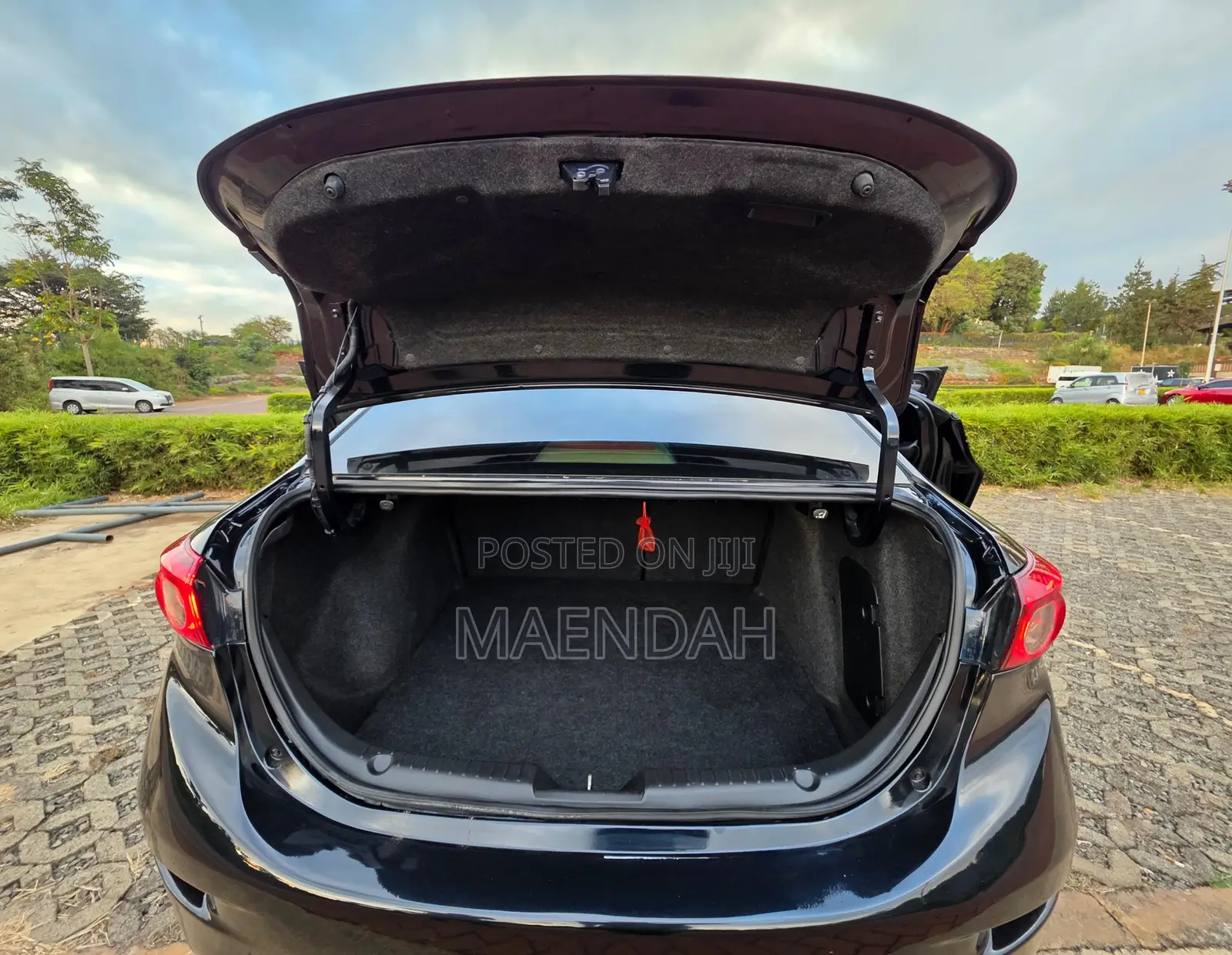 Mazda Axela SV Premium 2014 Blue