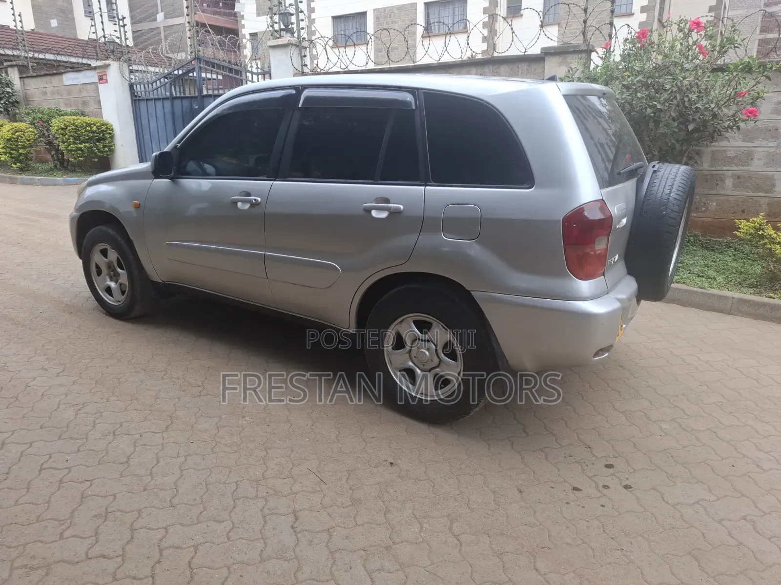 Toyota RAV4 2002 Silver