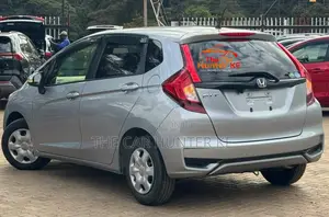 Honda Fit 2019 Silver