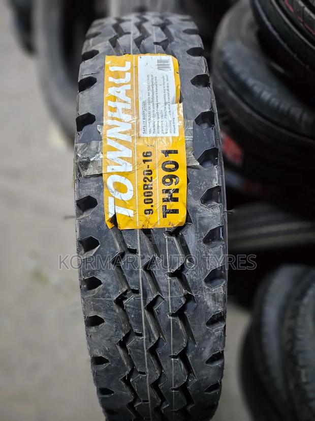 9.00R20 Townhall Tire