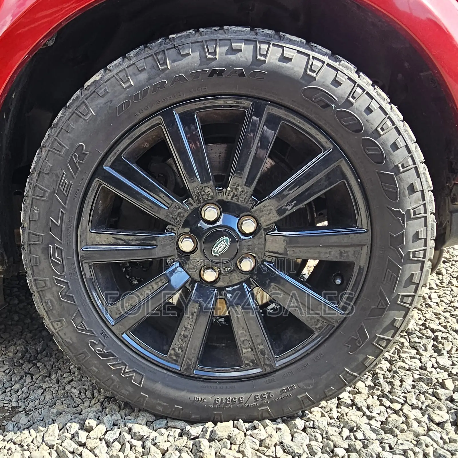 Land Rover Discovery 2012 Red