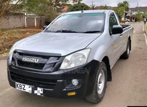 Isuzu D-MAX 2013 Gray