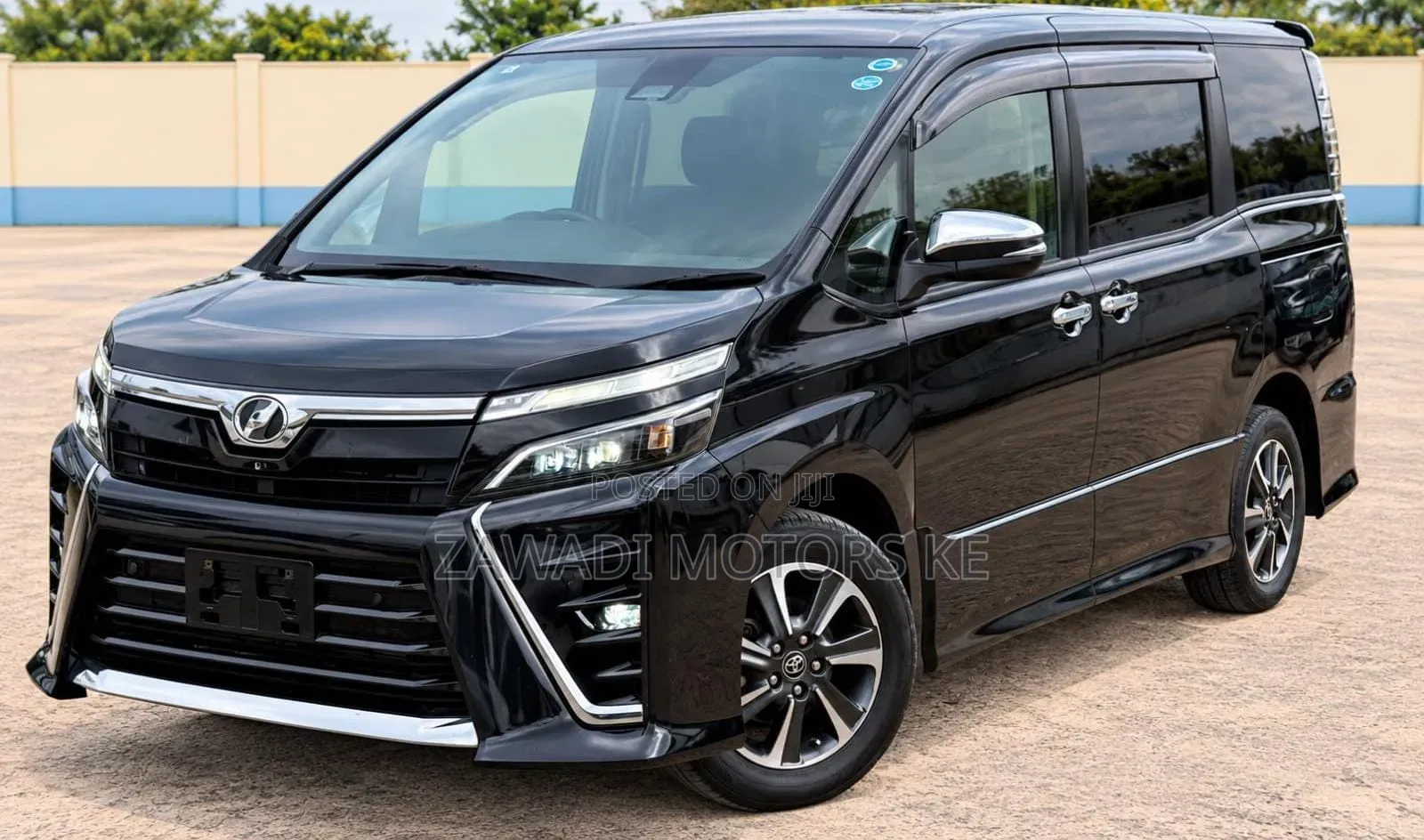 Toyota Voxy V 2WD 8-Seater 2019 Matt Black