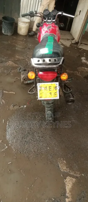 Bajaj Boxer 125 2019 Red