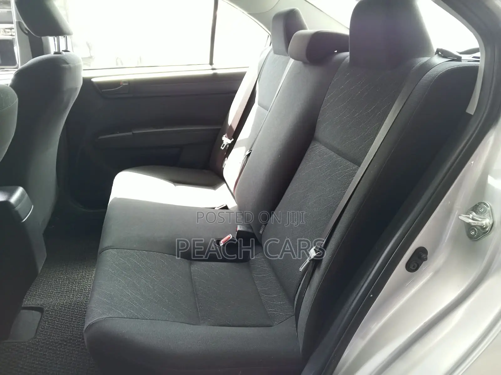 Toyota Axio 2019 Silver