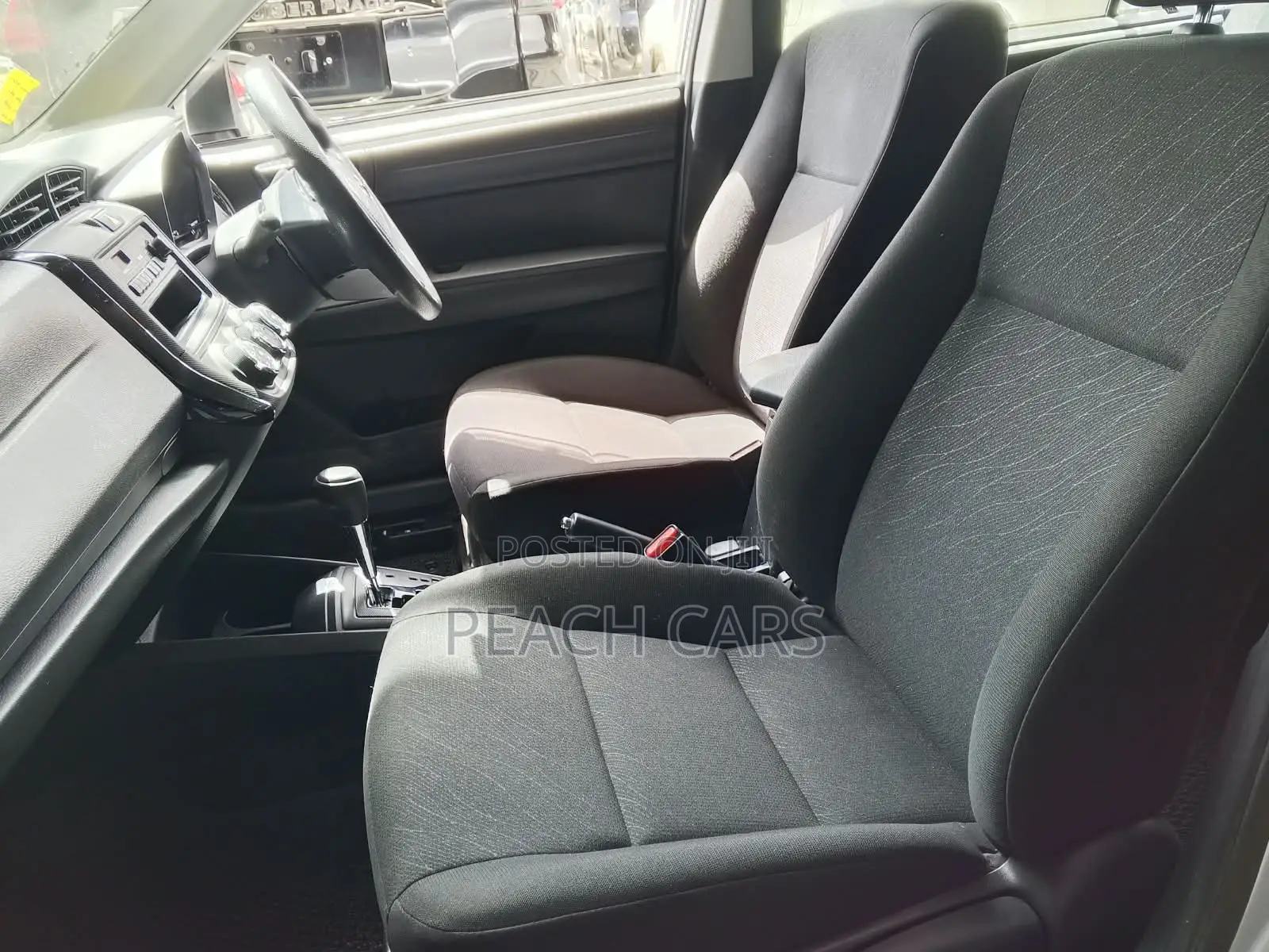 Toyota Axio 2019 Silver