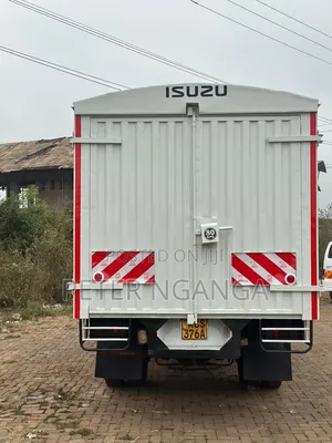 Isuzu NPR Local 2018 Model